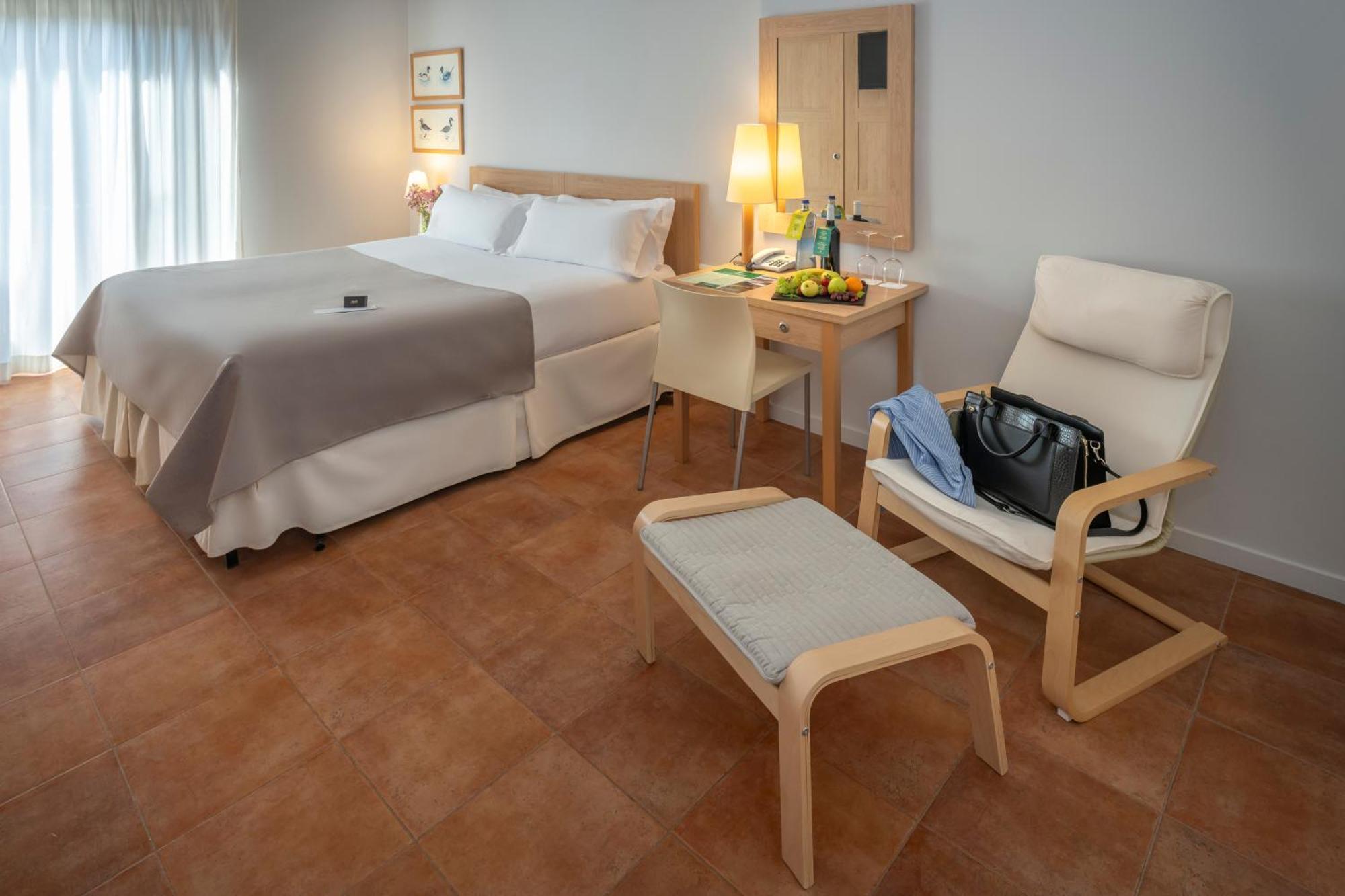 Hotel & Resort Vilar Rural D'Arnes By Serhs Hotels Sant Carlos de la Ràpita الغرفة الصورة